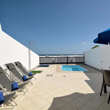 Kentia With Private Pool Villa